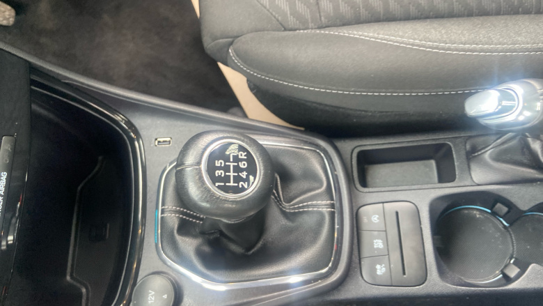 Ford Puma 1.0 EcoBoost Hybrid mHEV 155 Titanium 5dr Petrol Hatchback